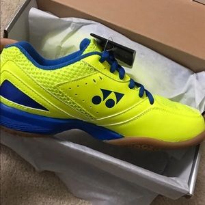 Yonex badminton/tennis shoes